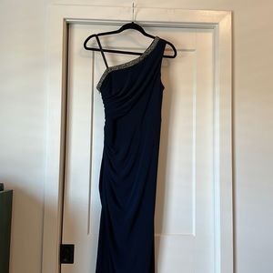 Adrianna Papell Jersey ruched navy evening gown 8P